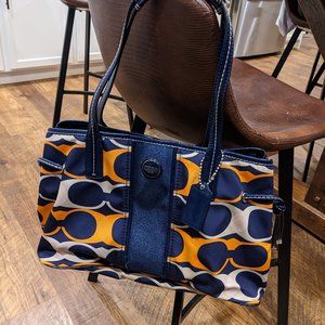 COACH Navy and Orange Medium Satchel!! 🧡💙